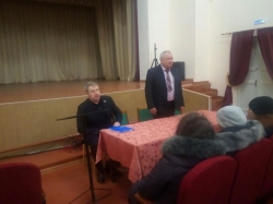 Главная тема — выборы. Депутат Госдумы Виталий Бахметьев посетил Брединский район